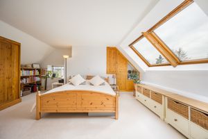Bedroom- click for photo gallery